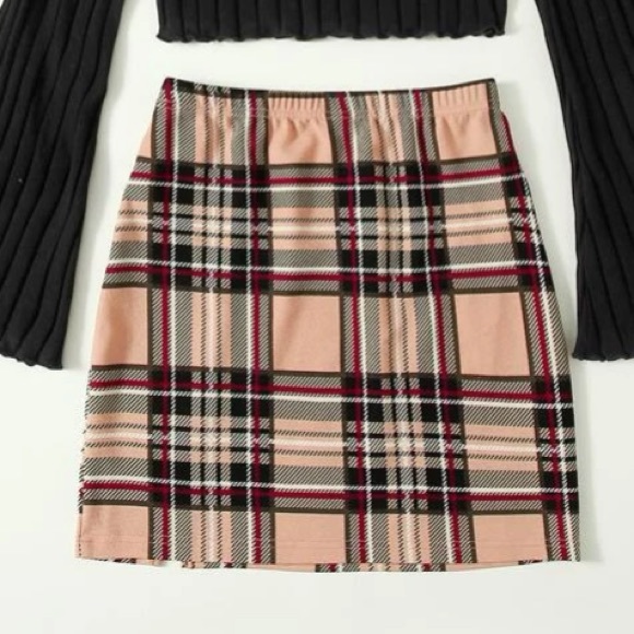 PLAID SKIRT SHEIN L - Picture 2 of 3